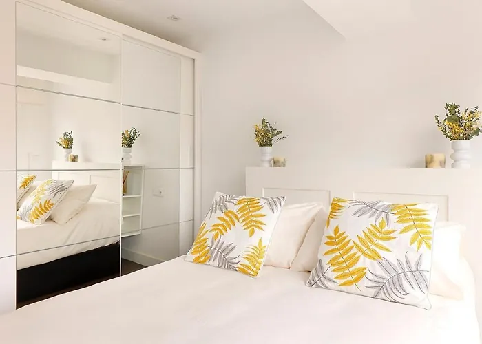 Playa De San Lorenzo Apartment